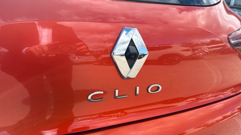 Renault Clio 1.0 TCe 100 S Edition 5dr Petrol Hatchback